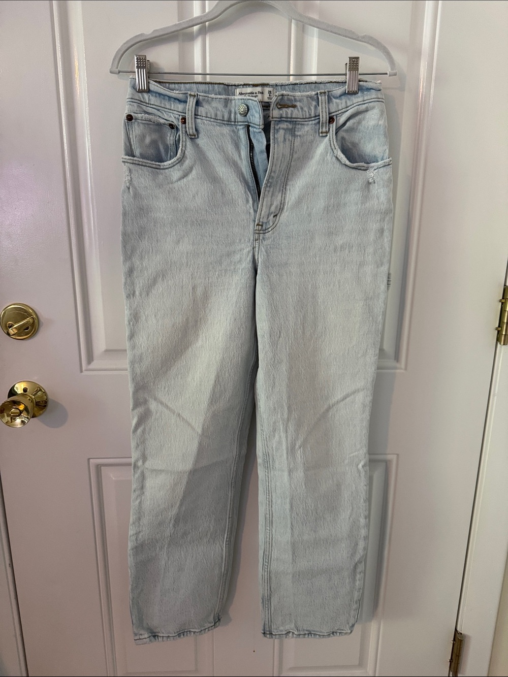 Abercrombie Light Wash High-Rise Straight Leg Jeans - Women